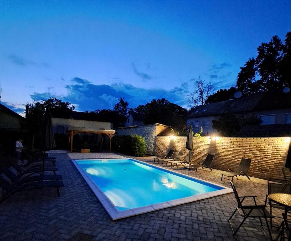 Ella Sun Apartman Makó Εξωτερικό φωτογραφία